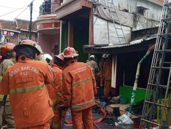 Elpiji Ngebros saat Bikin Kue, Rumah di Krembangan Surabaya Sempat Terbakar