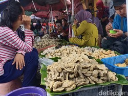 Pasar 16 Ilir Pelembang Surganya Pempek Murah Harganya Cuma Rp 1.000