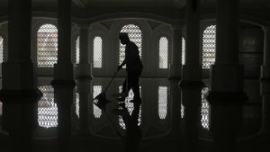 Melihat Persiapan Ramadan di Masjid Agung Jamik Malang