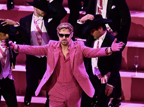 Ryan Gosling di Oscar 2024 Canadian actor Ryan Gosling performs
