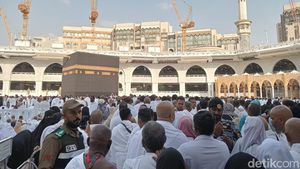 Momen Ngabuburit Puasa Ramadan Pertama di Tanah Suci