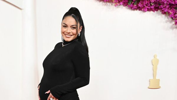 Foto Vanessa Hudgens Pertamakali Pamer Perut Hamil di Oscars 2024