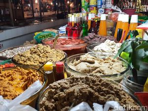 Bumbu Giling Jadi Pilihan Emak-emak Masak Sahur dan Buka: Praktis dan Murah Bumbu Giling Jadi Pilihan Emak-emak Masak Sahur dan Buka: Praktis dan Murah