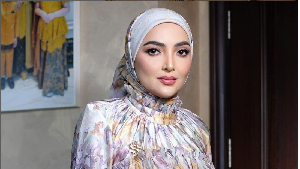 Foto 7 Gaya Ashanty Pakai Hijab, Rajin Ikut Kajian dan Ingin Dapat Hidayah