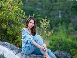 Cinta Laura Ingatkan Pentingnya Tinggal di Rumah yang Nyaman