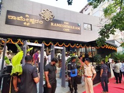 Pria Ini Lolos dari Kebakaran Saat Makan di Kafe Gegara Hal Ini!