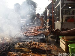 Berburu Takjil di Pasar Benhil