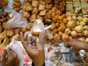 Dalam Takjil Kita Bersaudara Dalam Takjil Kita Bersaudara