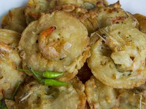 Resep Bakwan Udang dan Sayuran yang Renyah Untuk Camilan Buka Puasa
