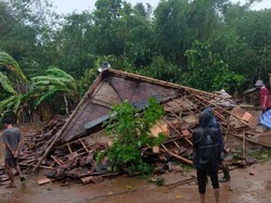 Angin Kencang Terjadi di Malingping Lebak, 12 Rumah dan 1 Masjid Rusak