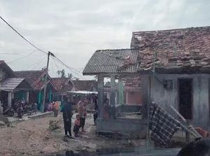 Puting Beliung Terjang Lampung Selatan, 102 Rumah Warga Rusak Puting Beliung Terjang Lampung Selatan, 102 Rumah Warga Rusak