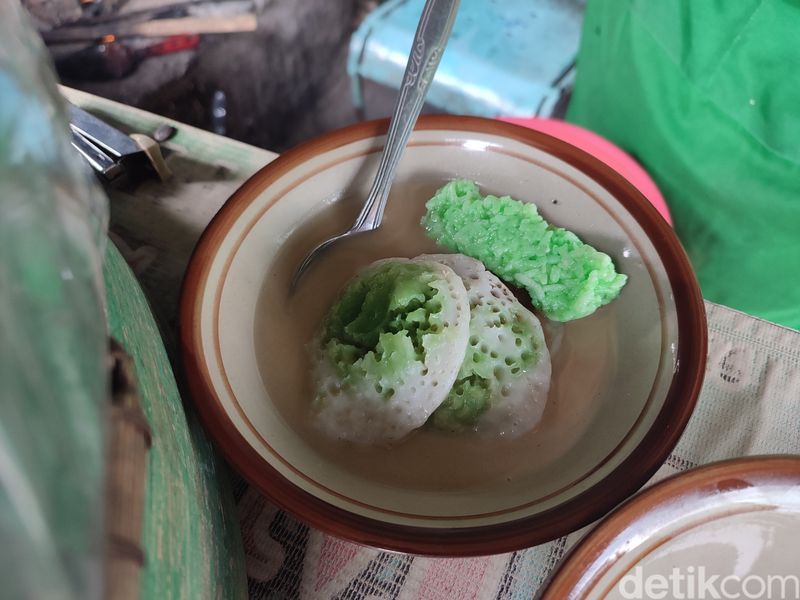 Serabi Ngampin di Ambarawa, Semarang, Selasa (12/3/2024).