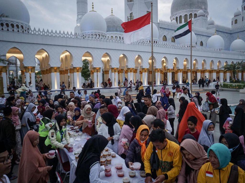 Terungkap! Ini Motif Pelaku Order Fiktif Takjil untuk Masjid Zayed Solo