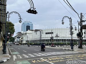 Suasana Kota Bandung di Hari Pertama Puasa, Sepi dan Sejuk Suasana Kota Bandung di Hari Pertama Puasa, Sepi dan Sejuk