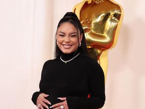 Kaki Membesar Pascamelahirkan, Vanessa Hudgens Jual Semua Koleksi Sepatu Kaki Membesar Pascamelahirkan, Vanessa Hudgens Jual Semua Koleksi Sepatu