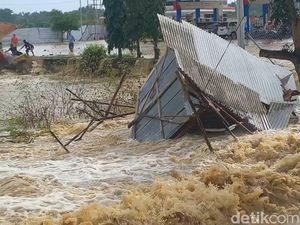 Banjir di Sampang Meluas Rendam 4 Kecamatan