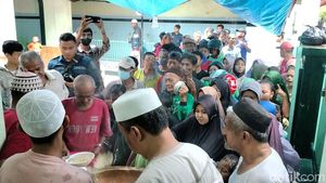 Berburu Bubur Muhdhor Saat Ramadan di Tuban