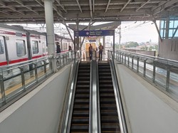 Akhirnya Eskalator Stasiun Manggarai Dibuka Lagi