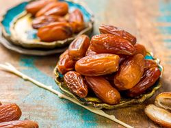 Nabi Muhammad Gemar Makan Kurma dalam Jumlah Ganjil, Mengapa Demikian?