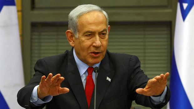 FILE PHOTO: Israeli Prime Minister Benjamin Netanyahu addresses the Knesset, Israel's Parliament in Jerusalem, May 23, 2023. REUTERS/Ronen Zvulun/File Photo