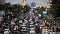 Potret Jakarta Kembali Macet di Hari Kedua Ramadan