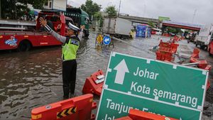 Jalur Pantura Semarang Kebanjiran, Begini Situasinya