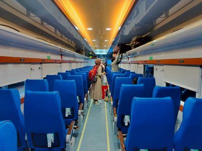 Jadi Kereta Ekonomi Generasi Baru, KA Gaya Baru Malam Selatan Kini Mewah!