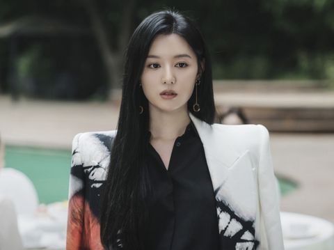 Kim Ji-won di film Queen Of Tears