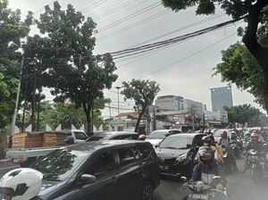 Padat Kendaraan, Pertigaan TMP Kalibata Arah Pancoran Macet