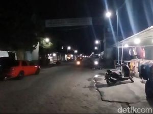 Maling Rokok di Pasuruan Dimassa-Motor Dibakar, Ngaku Kepepet karena Lapar Maling Rokok di Pasuruan Dimassa-Motor Dibakar, Ngaku Kepepet karena Lapar