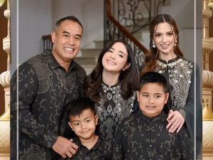 7 Pemotretan Keluarga Nia Ramadhani Edisi Ramadan, Mikhayla Cantik Bermakeup