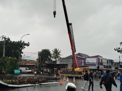 Reklame yang Roboh di Gedebage Ternyata Izinnya Sudah Kedaluwarsa