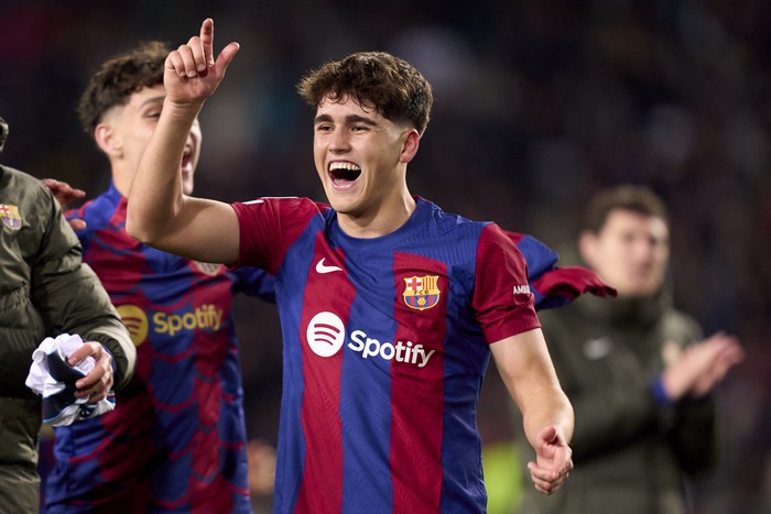 BARCELONA, SPAIN - MARCH 12: Pau Cubarsi of FC Barcelona celebrates victory after the UEFA Champions League 2023/24 round of 16 second leg match between FC Barcelona and SSC Napoli at Estadi Olimpic Lluis Companys on March 12, 2024 in Barcelona, Spain. (Photo by Pedro Salado/Getty Images)