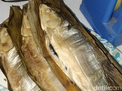 Nikmatnya Pindang Bandeng Duri Lunak Brebes, Bisa buat Persediaan Saat Ramadan
