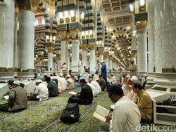 Ramadan di Tanah Suci: Tadarus, Iktikaf, Tidur, Repeat