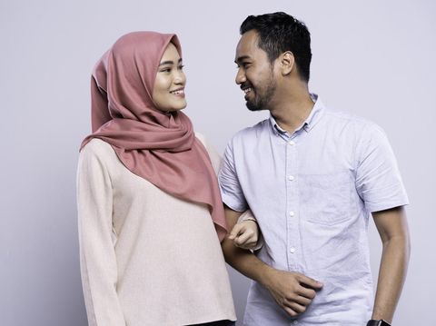 Suami istri muslim