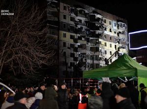 Apartemen di Kampung Halaman Zelensky Dirudal Rusia, 3 Orang Tewas