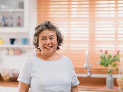 Anti Bikin Mulut Bau! Ini 3 Cara Rawat Gigi Palsu Paling Tokcer