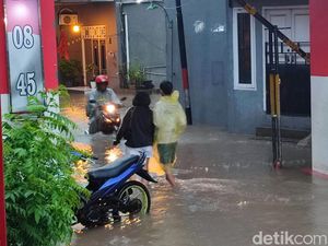Cerita Korban Banjir di Semarang: Sedih, Mau Kerja Susah