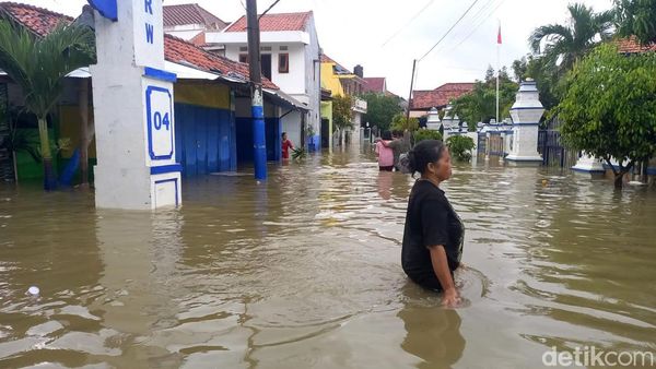 Banjir Melanda Kabupaten Sampang