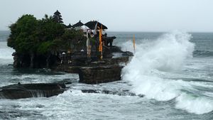 Waspada Cuaca Ekstrem di Bali Imbas Siklon Tropis