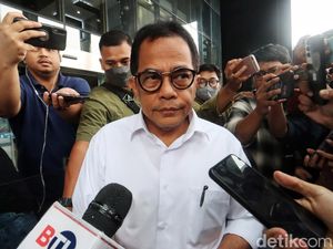 KPK Panggil Sekjen DPR Indra Iskandar Terkait Kasus Korupsi Rumah Jabatan KPK Panggil Sekjen DPR Indra Iskandar Terkait Kasus Korupsi Rumah Jabatan