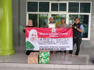 Fahira Idris Salurkan Takjil Berbuka Puasa untuk 267 Musala di Jakarta