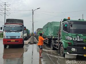 Video Jalan Pantura Semarang Macet Parah Imbas Banjir Kaligawe Video Jalan Pantura Semarang Macet Parah Imbas Banjir Kaligawe