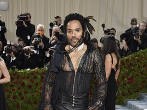 Lenny Kravitz Rilis Album Baru Blue Electric Light untuk Meksiko Lenny Kravitz Rilis Album Baru Blue Electric Light untuk Meksiko