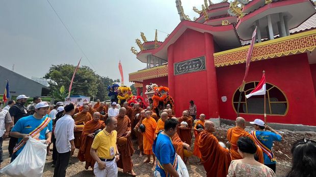 Kunjungan Bhante Thailand ke Masjid Tjia Kang Ho