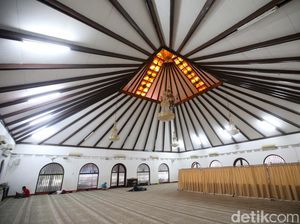 Melihat Lebih Dekat Masjid yang Dianugerahi Aga Khan Award Melihat Lebih Dekat Masjid yang Dianugerahi Aga Khan Award