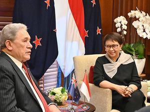 Menlu Retno Bahas Perdagangan Bilateral dengan Menlu Selandia Baru