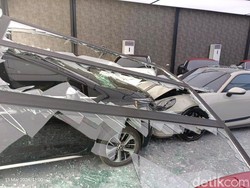 Fakta Baru Terungkap soal Geger Xpander Tabrak Porsche di Showroom