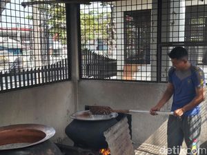 Bubur Sup Masjid Raya Al-Mashun, Takjil Favorit Warga Medan di Bulan Ramadan Bubur Sup Masjid Raya Al-Mashun, Takjil Favorit Warga Medan di Bulan Ramadan